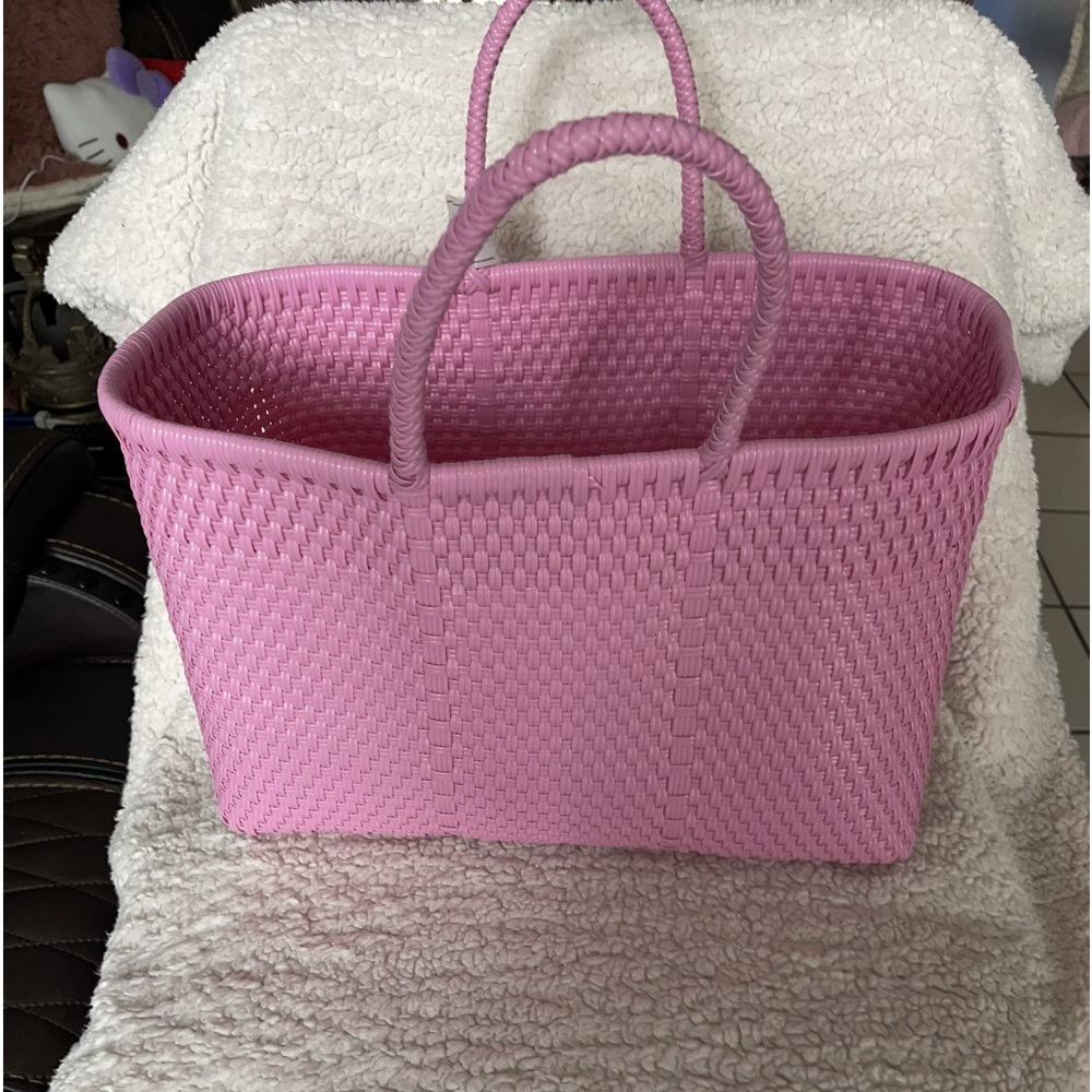 Artisanal handwoven plastic bag